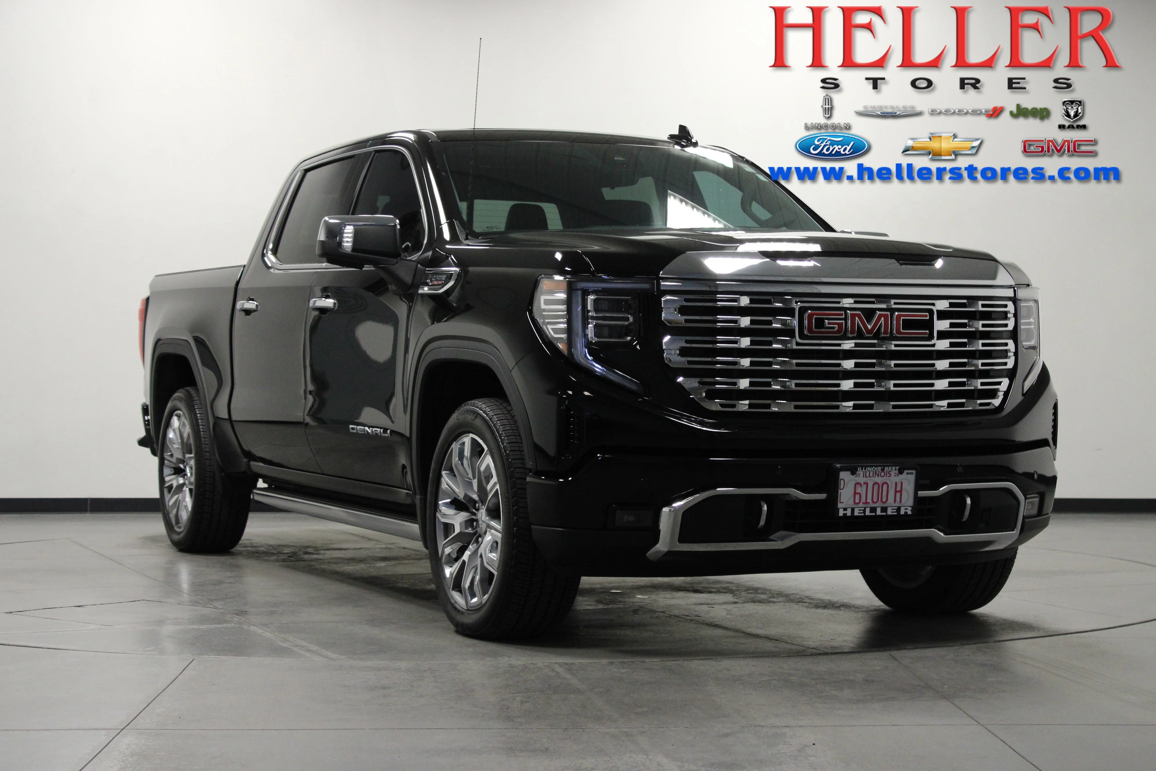 Used 2026 Onyx Black GMC Denali image 1
