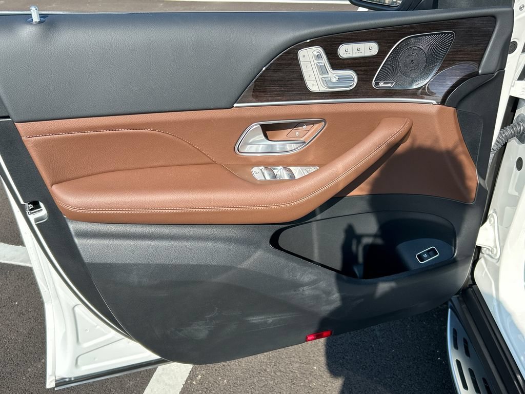 New 2026 Polar White Mercedes-Benz GLS 450 image 49