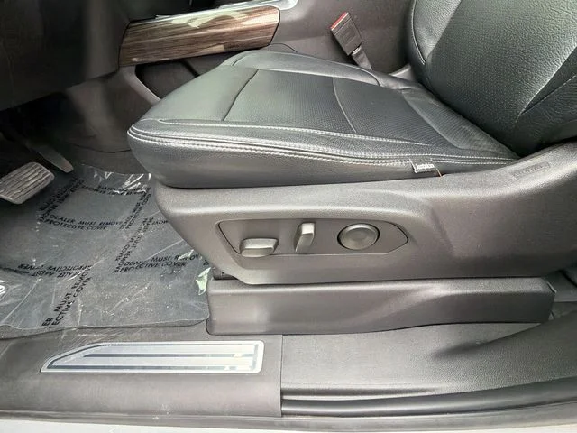 Used 2025 Gray Chevrolet LT image 12