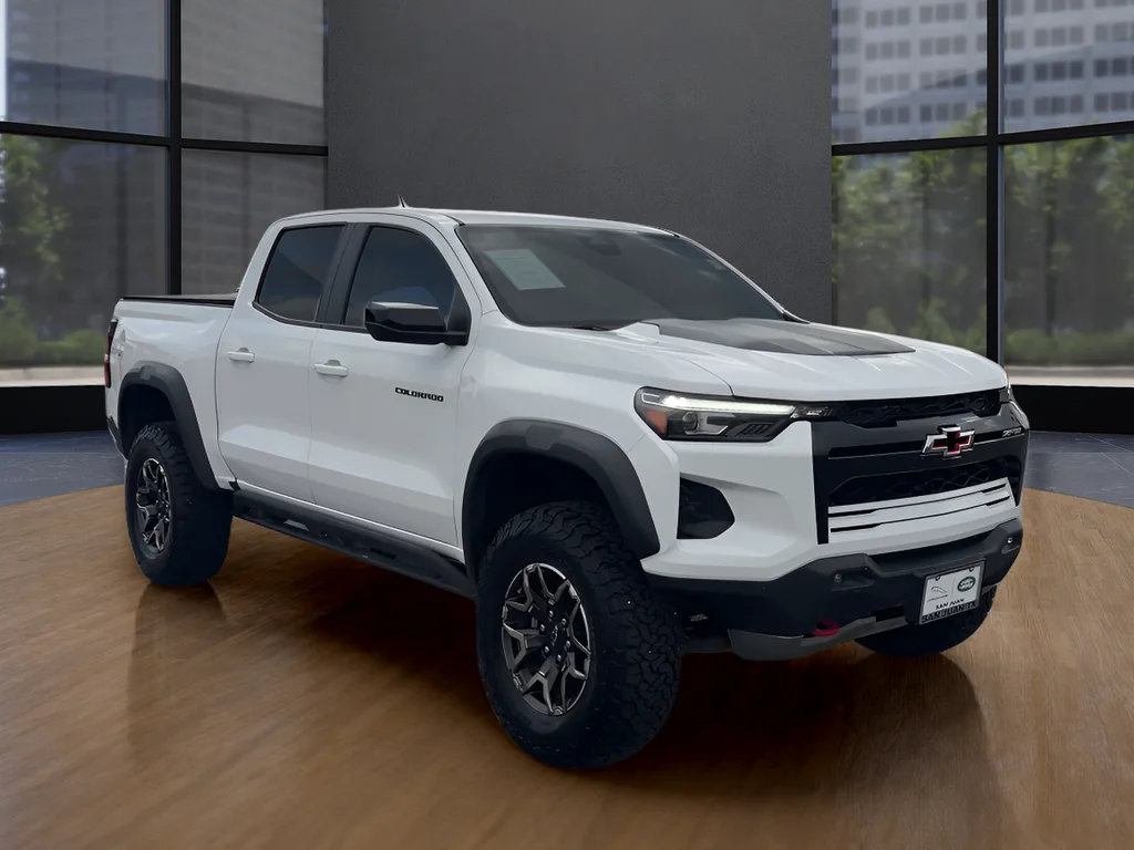 Used 2023 White Chevrolet ZR2 image 7