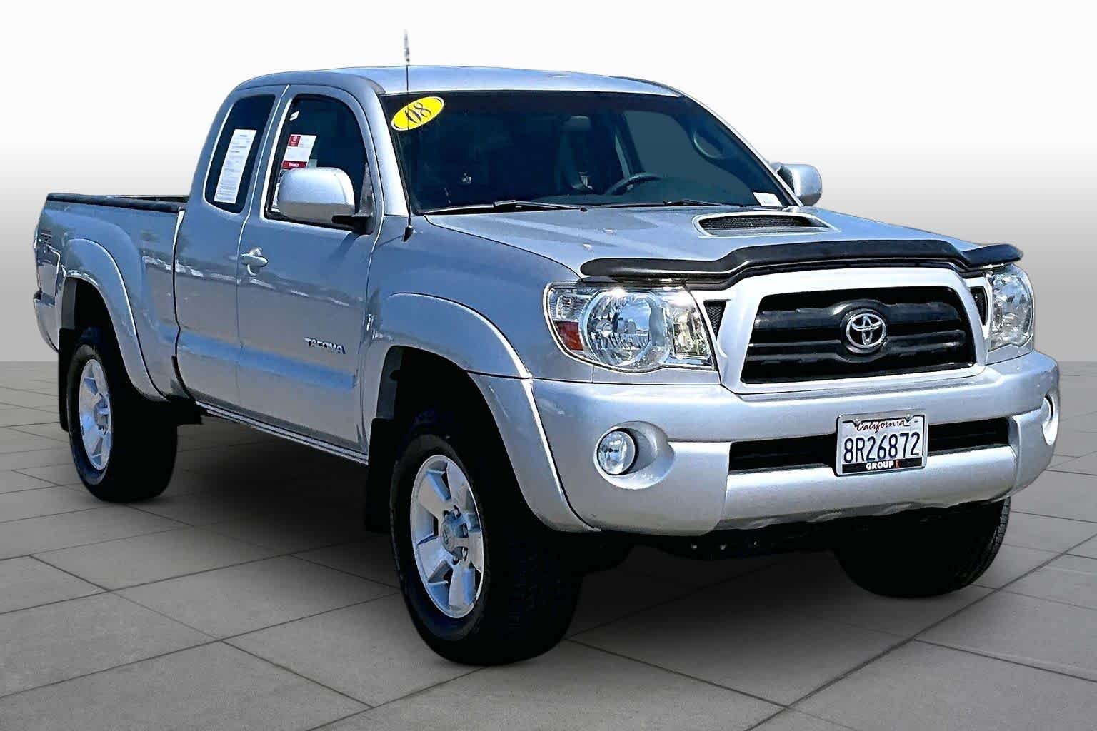 Used 2008 Silver Streak Mica Toyota PreRunner image 2