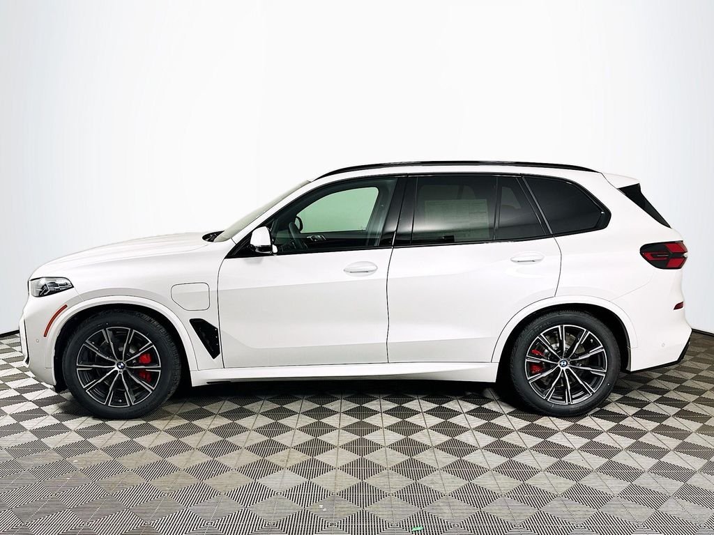 Used 2026 White Metallic BMW xDrive50e image 8