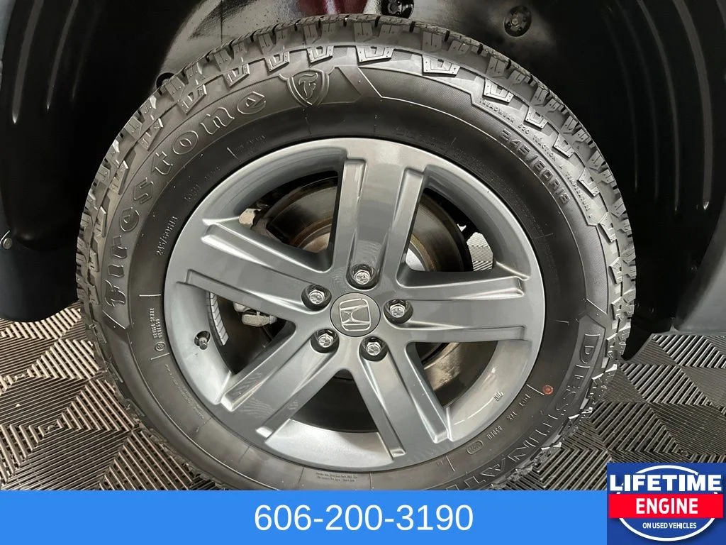 Used 2023 Black Honda RTL image 12