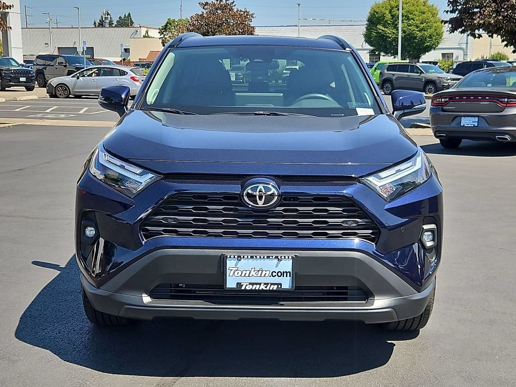 Used 2025 Blueprint Toyota XLE Premium image 9