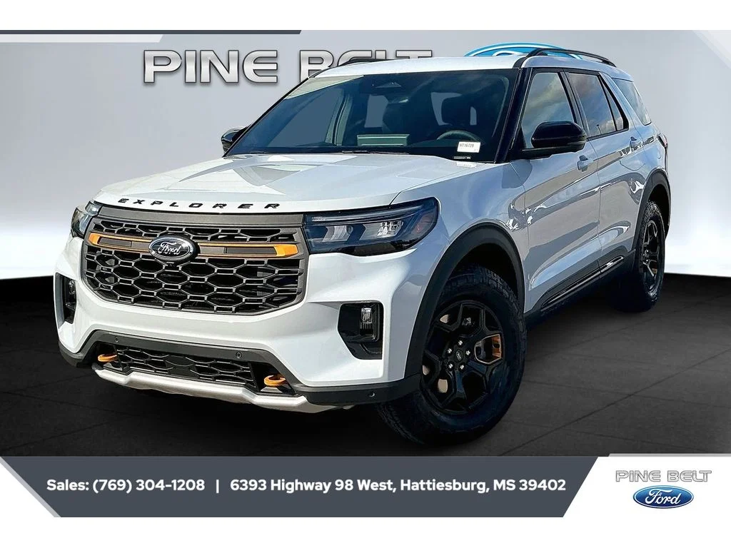 New 2026 Space White Metallic Ford Tremor® image 10