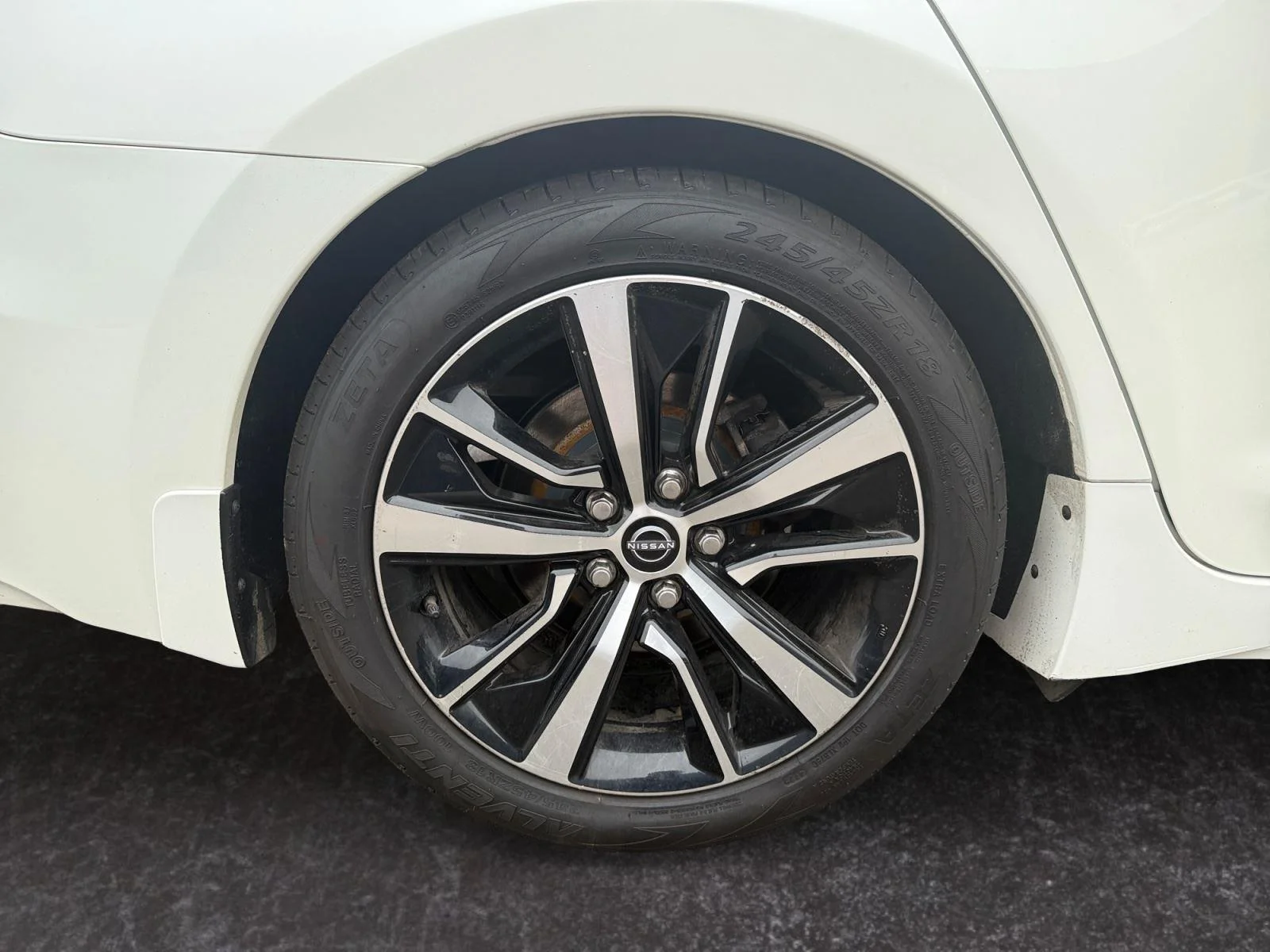Used 2023  Nissan 3.5 SL image 29