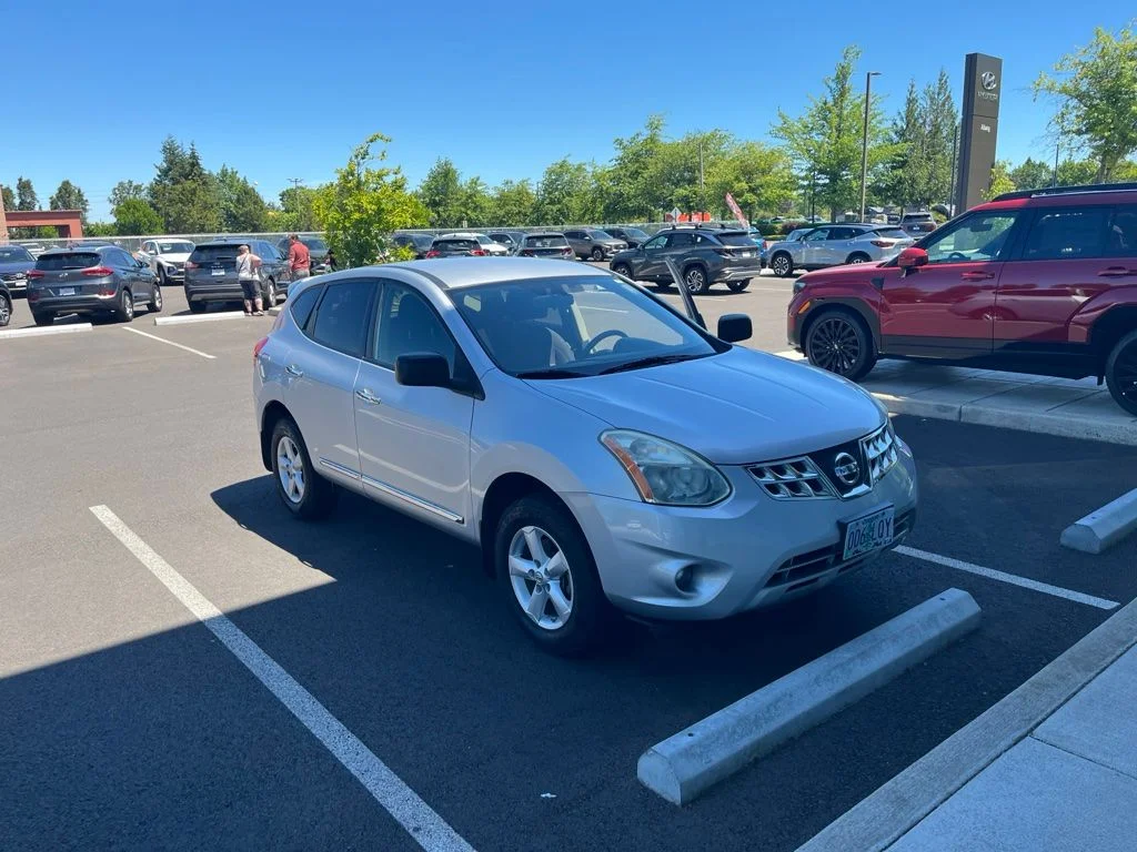 Used 2012 Silver Nissan S image 2