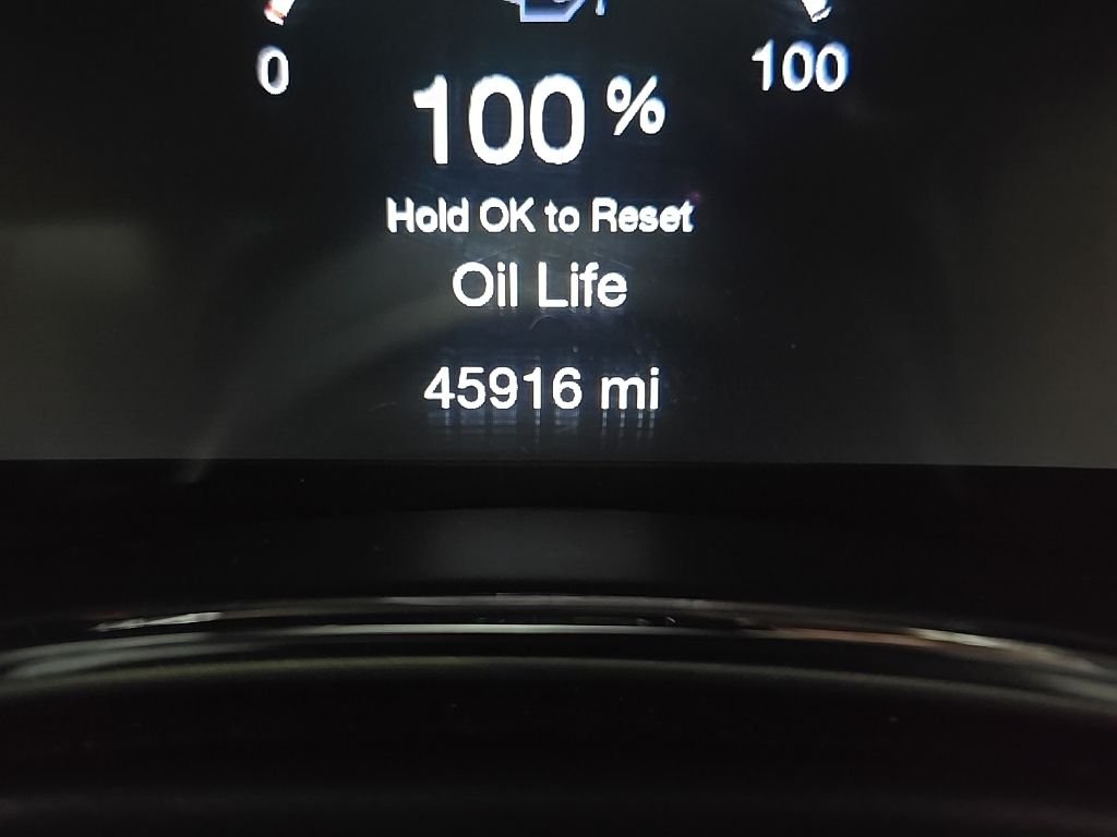 Used 2020 Gray Jeep Limited image 23