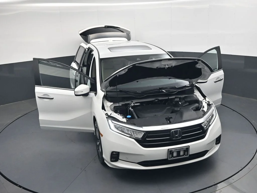 Used 2023  Honda Touring image 47