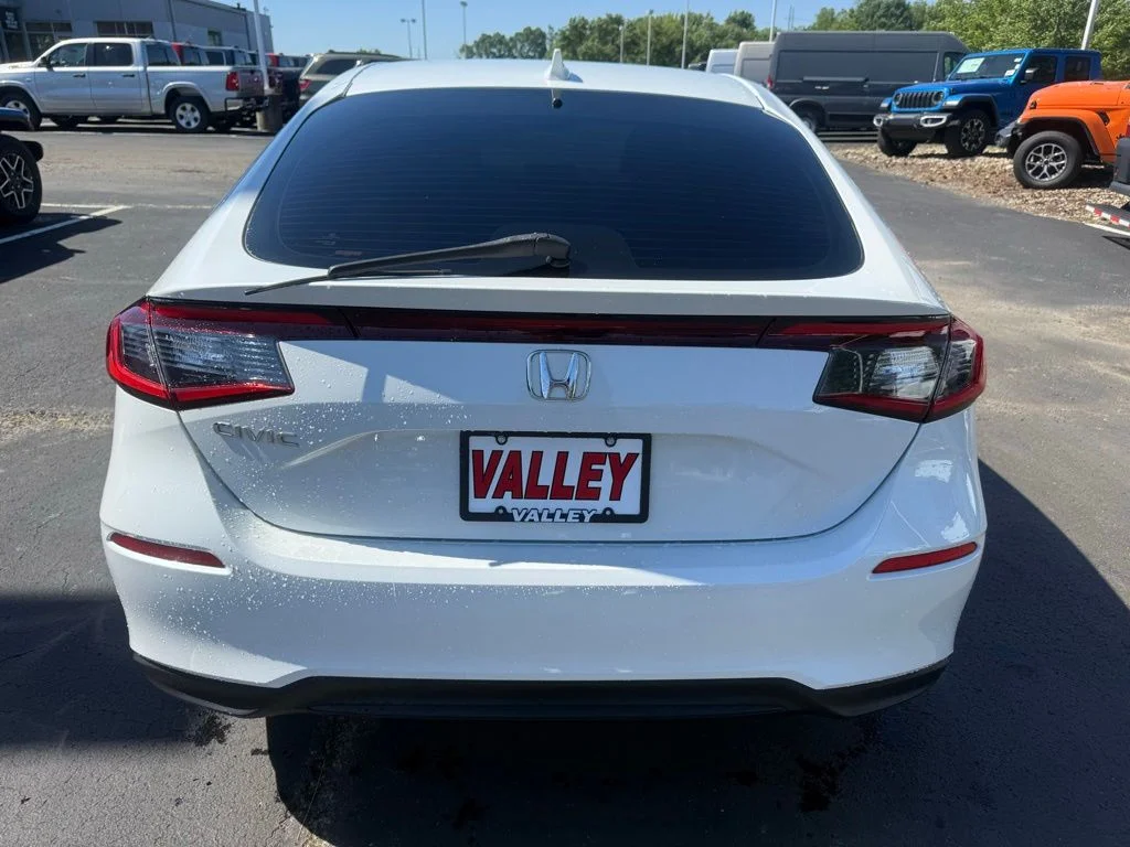 Certified Used 2022 White Honda EX-L image 4