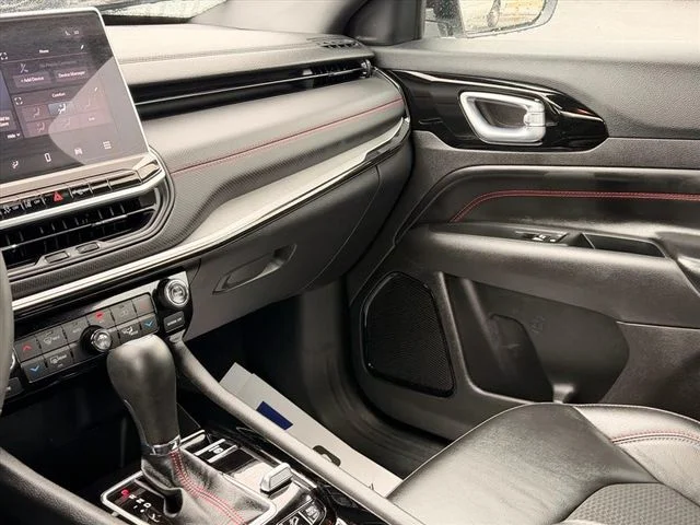 Used 2026 White Jeep Trailhawk image 15