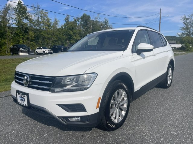 Used 2018 White Volkswagen S image 1