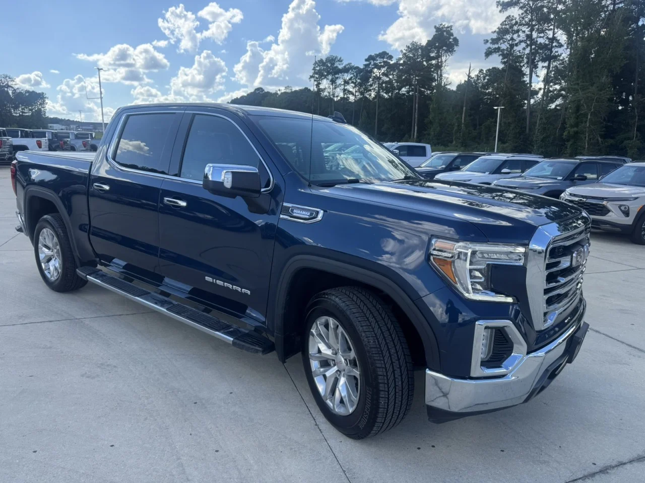 Used 2021 PACIFIC BLUE METALLIC GMC SLT image 3