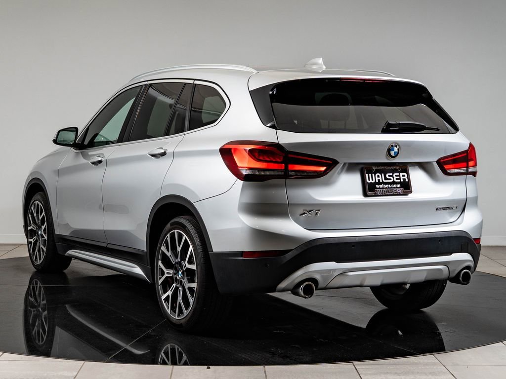 Used 2021 Glacier Silver Metallic BMW sDrive28i image 6