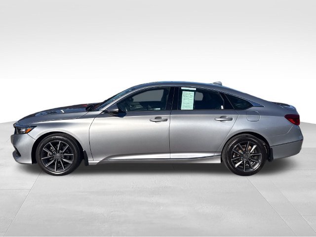 Used 2022 Silver Honda EX-L image 2
