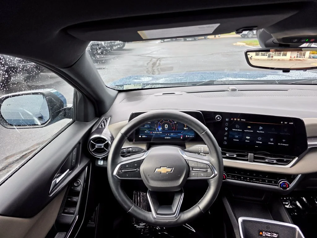 2025 Chevrolet Equinox LT - Photo 14