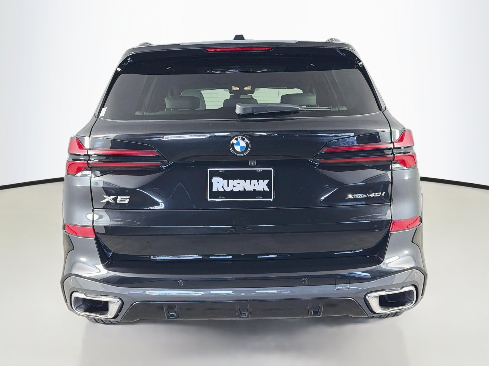 Certified Used 2024 Black Sapphire Metallic BMW xDrive40i image 6