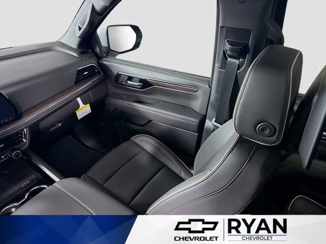 2026 Chevrolet Suburban Premier - Photo 25