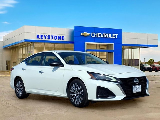 2025 Nissan Altima SV FWD