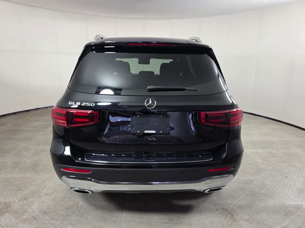 Certified Used 2025 Black Mercedes-Benz GLB 250 image 5