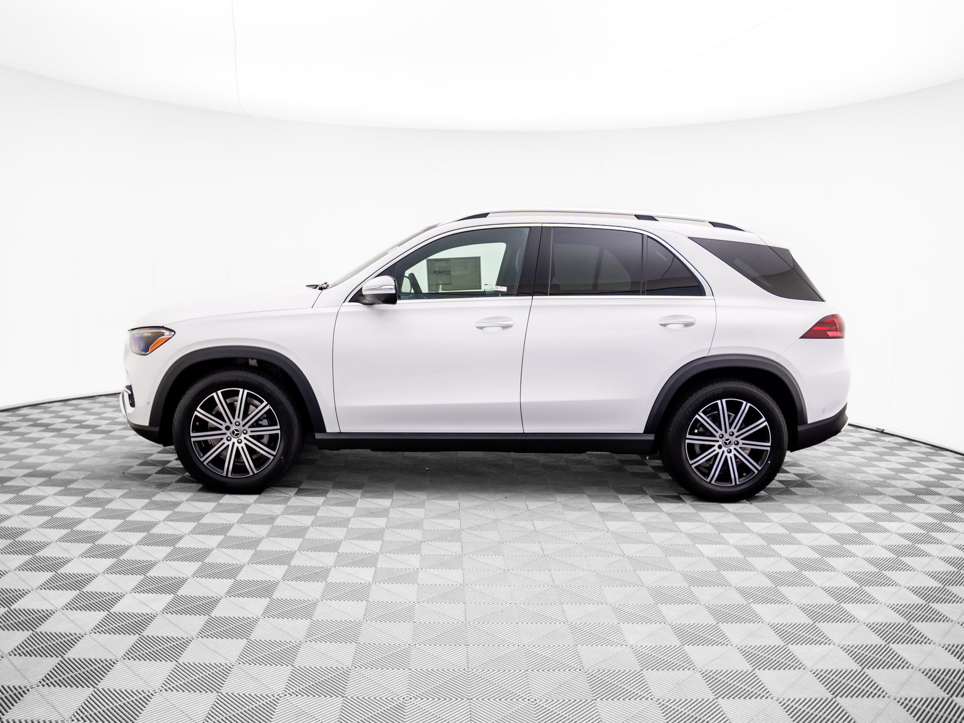 New 2026 White Mercedes-Benz GLE 350 image 2
