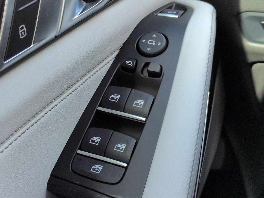 New 2026 Brooklyn Grey Metallic BMW xDrive40i image 25