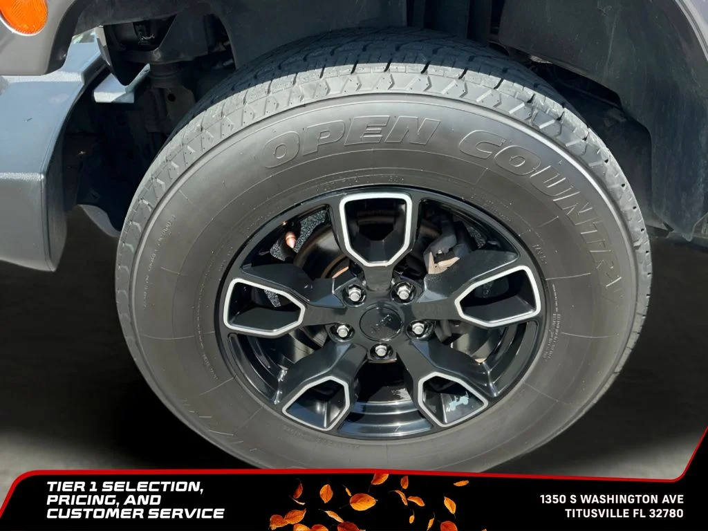 Used 2018 Gray Jeep Unlimited Sahara image 30