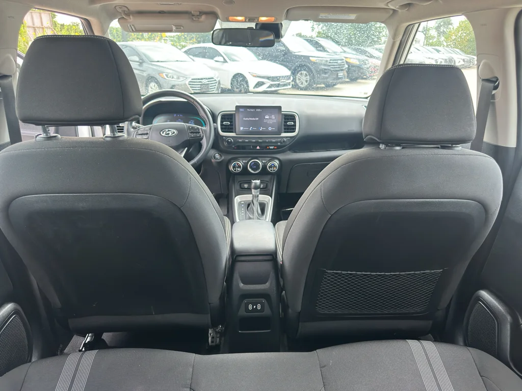 Used 2024 Lunar White Hyundai SEL image 26