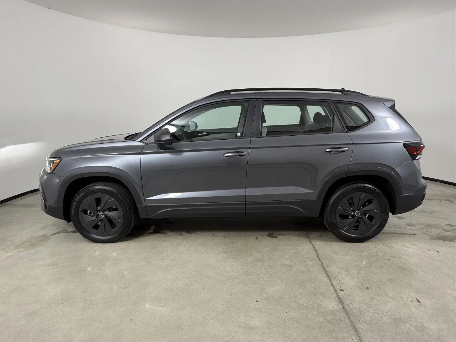 New 2027 Platinum Gray Metallic Volkswagen S image 8