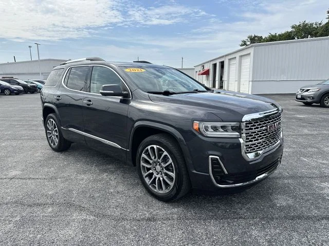 Used 2021 Green GMC Denali image 11