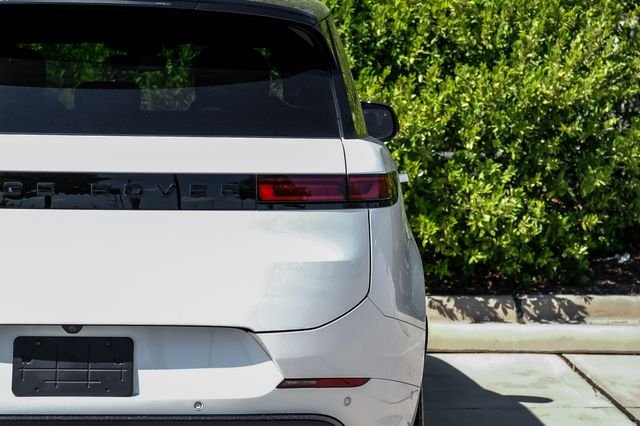 Certified Used 2025 White Land Rover Autobiography image 57