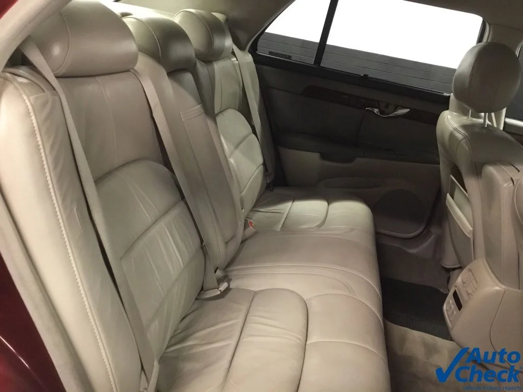 Used 2000 Red Cadillac DHS image 31