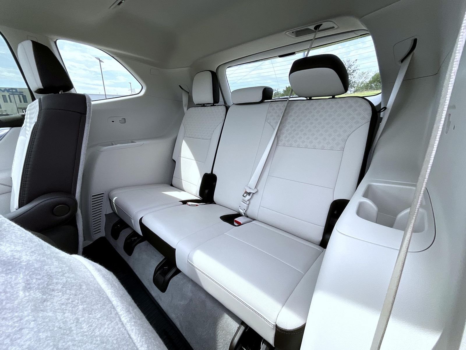 Used 2024 Blue GMC Denali image 19