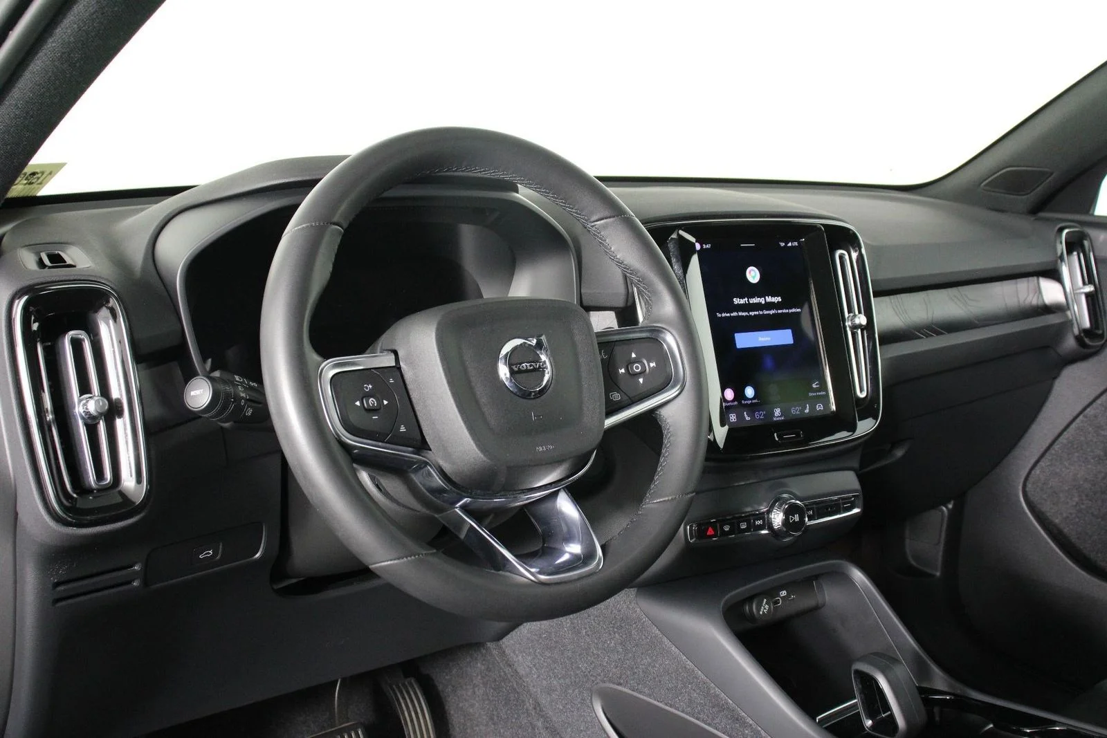Certified Used 2023 Green Volvo Twin Plus image 14