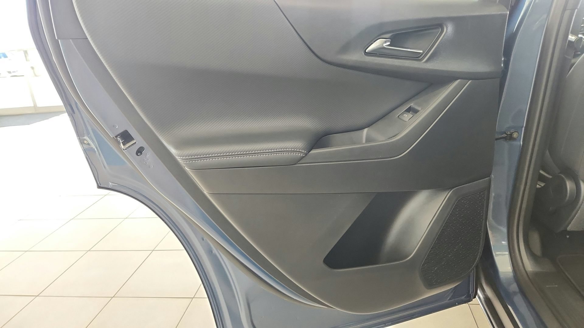 2027 Chevrolet Equinox LT - Photo 21