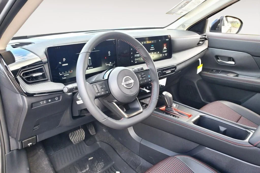 2025 Nissan Kicks SR - Photo 6