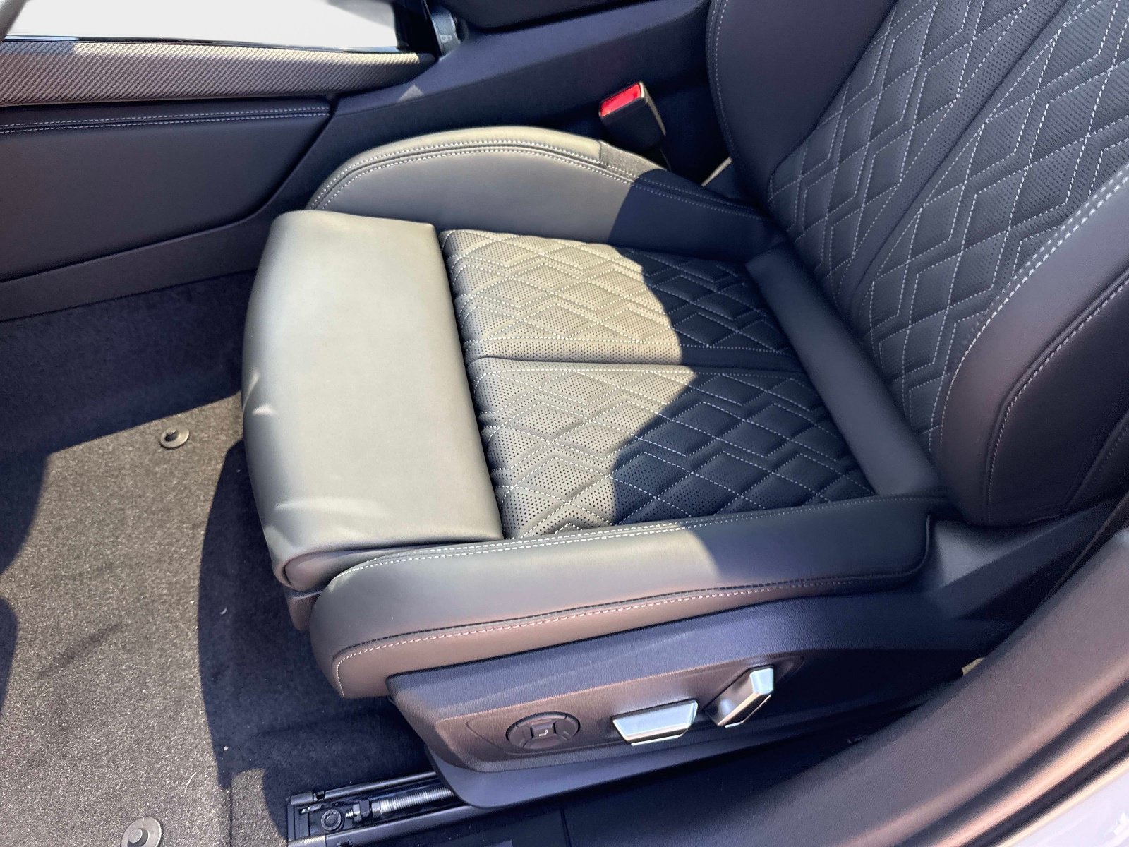 New 2026 Glacier White Metallic Audi Premium Plus image 19