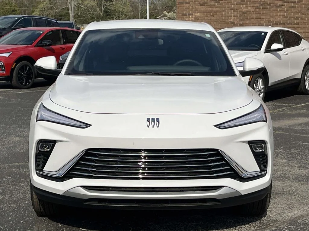 New 2026 Summit White Buick Preferred image 2