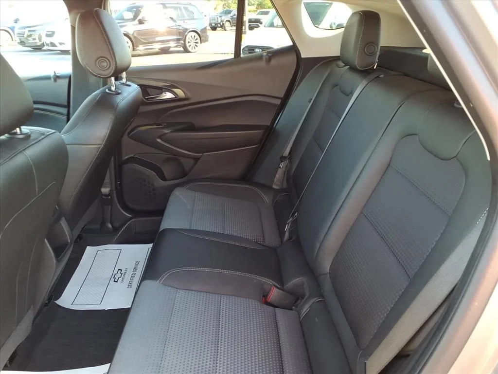 Used 2025 Sterling Gray Metallic Chevrolet LT image 21