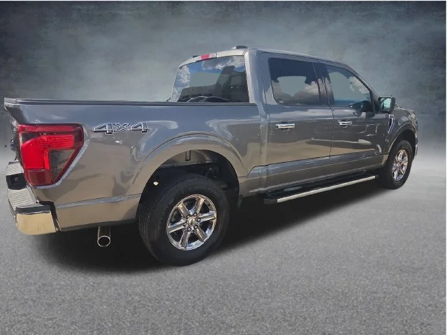 Used 2024 Gray Ford XLT image 7