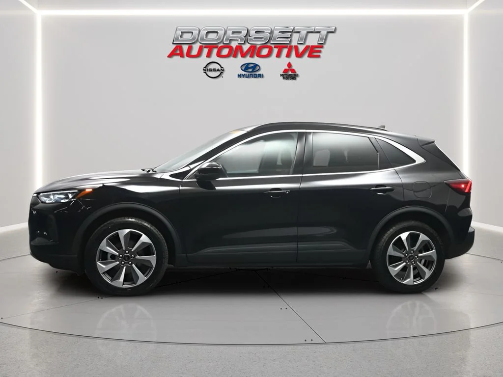 Used 2024 Agate Black Metallic Ford Platinum image 7