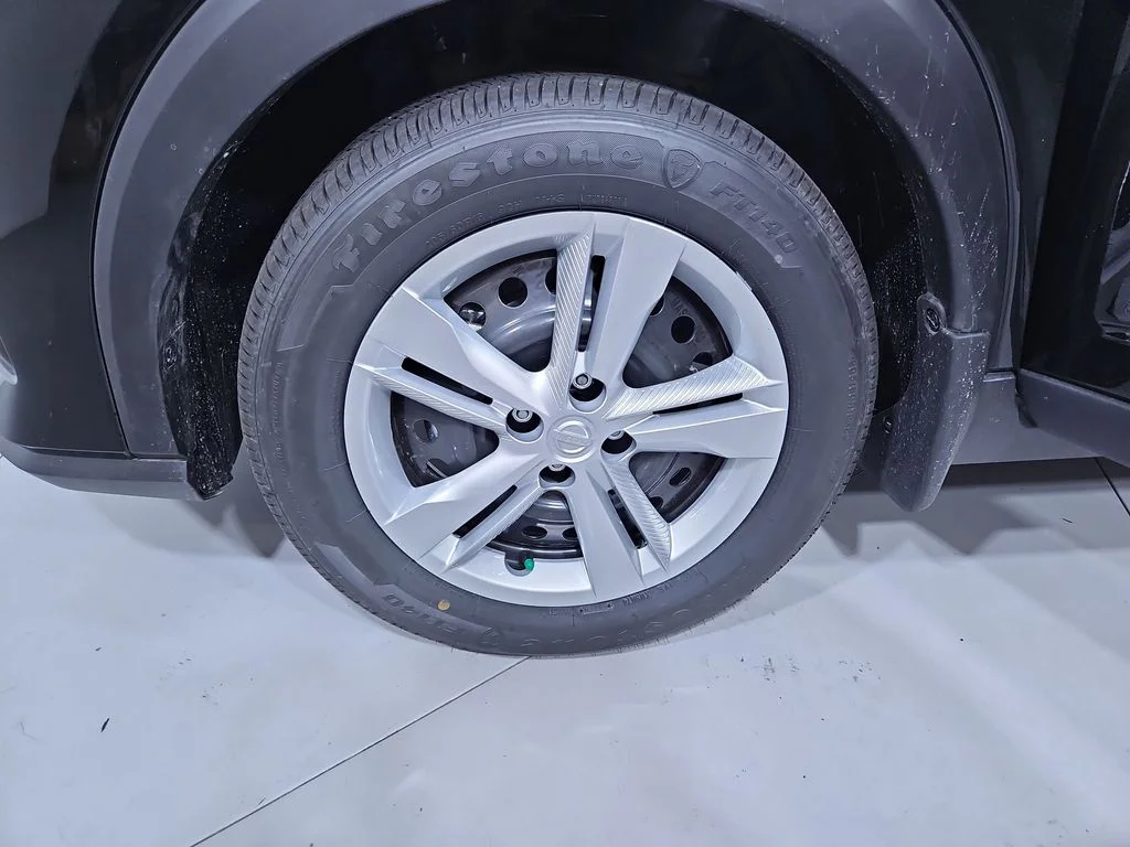 2025 Nissan KICKS PLAY Base - Photo 26