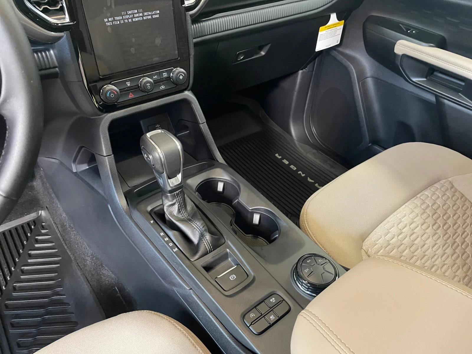 New 2026 Oxford White Ford XLT image 14