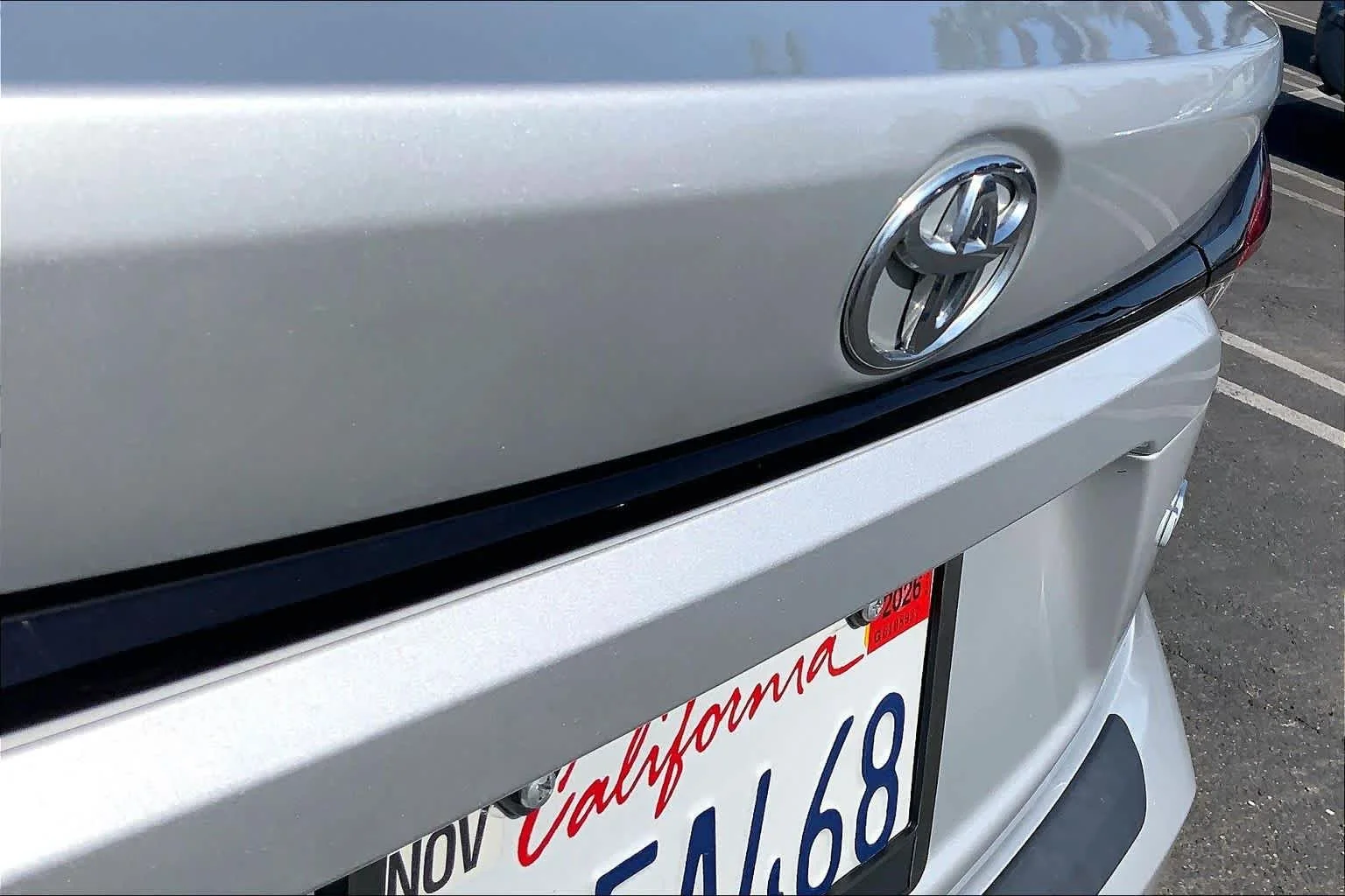 Certified Used 2025 Classic Silver Metallic Toyota LE image 30