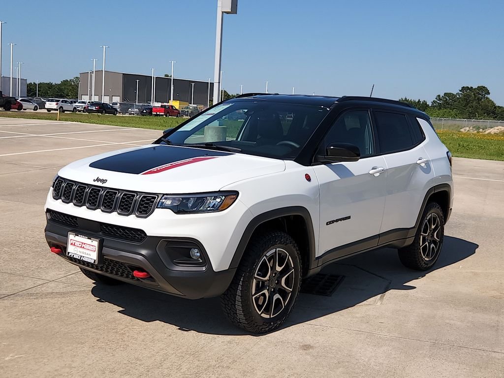 Used 2025 White Jeep Trailhawk image 9