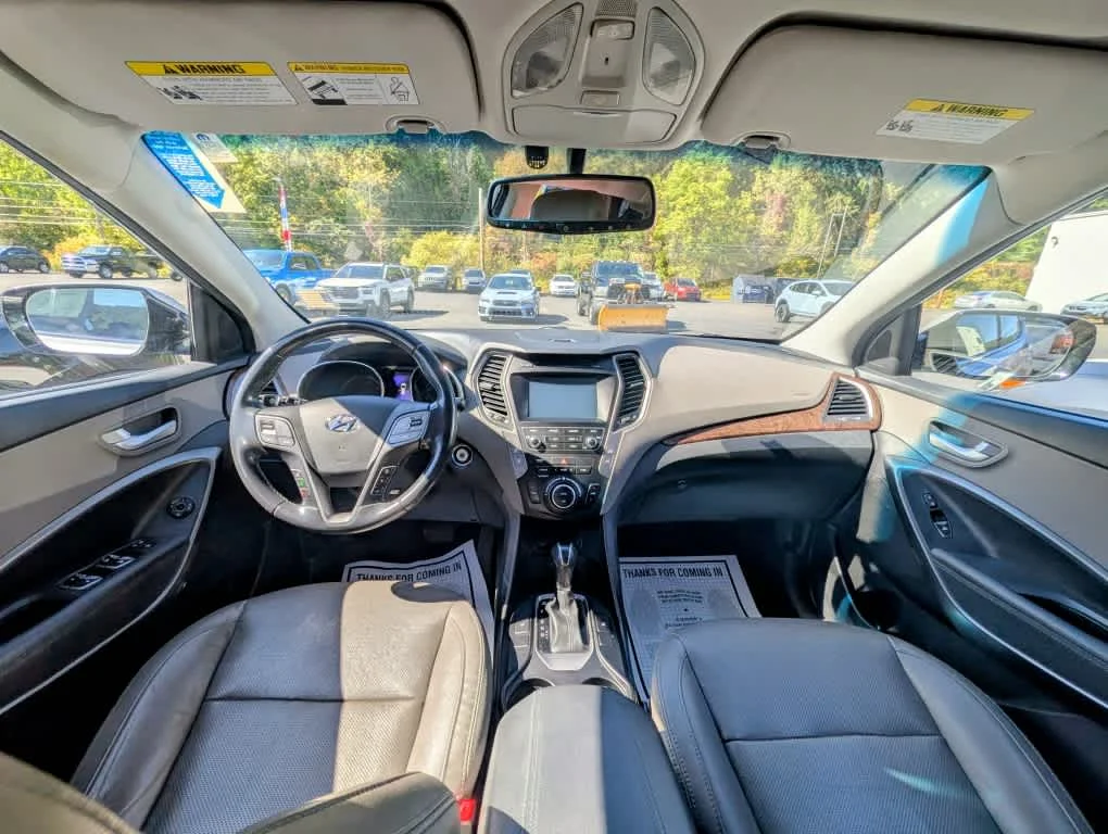 Used 2018 Sparkling Silver Hyundai 2.0T image 9