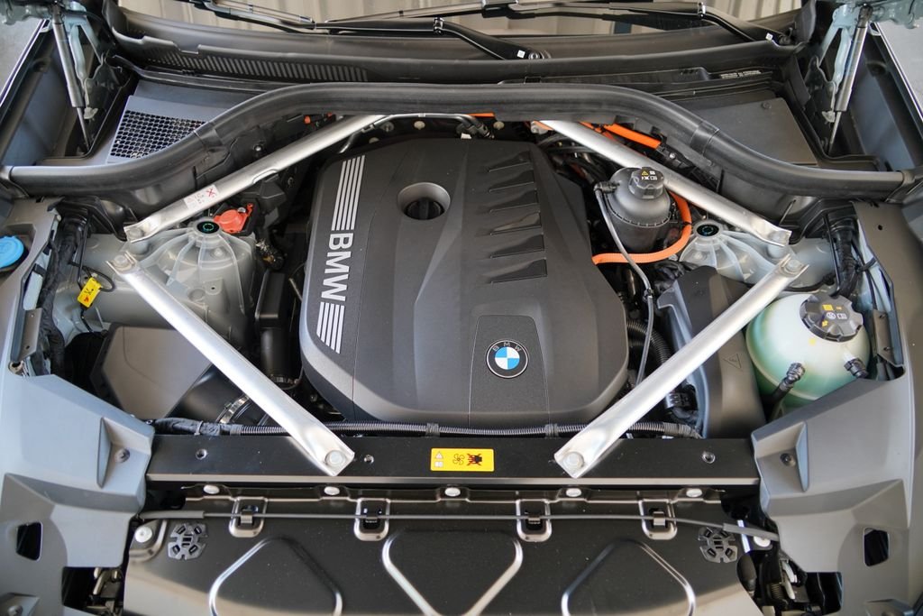 New 2026 Brooklyn Grey Metallic BMW xDrive50e image 22