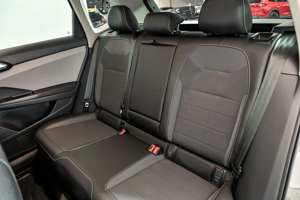 Certified Used 2023  Volkswagen 1.5T SE image 15