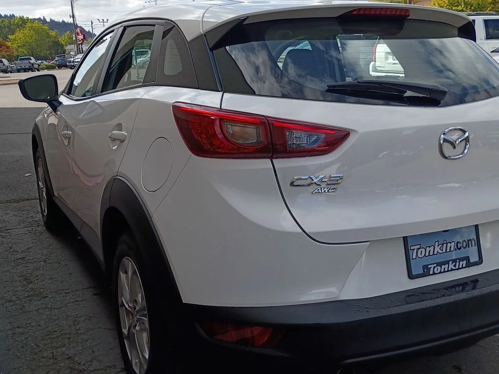 Used 2016 Crystal White Pearl Mica Mazda Touring image 6