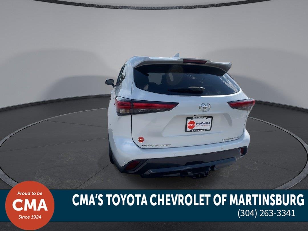 Used 2023 Wind Chill Pearl Toyota Limited image 7